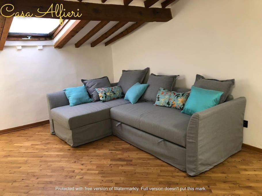 Casa Alfieri-Graziosa Mansarda In Centro A Livorno Apartment Екстериор снимка